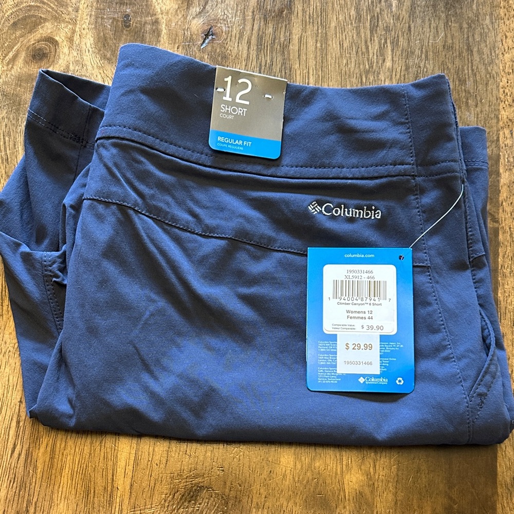 Columbia Women's Gray Cargo Shorts - Picture 6 of 8